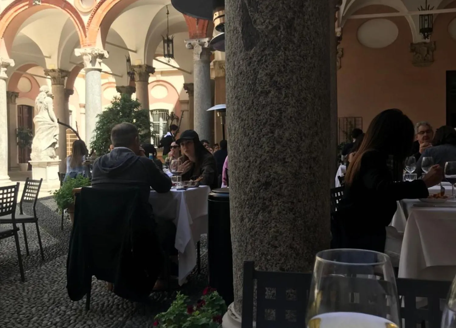 Free 30 Minutes Preemptive Cognitive Disconnect Therapy Price Location Real Duomo Palace Mini Suite 0*, Milan