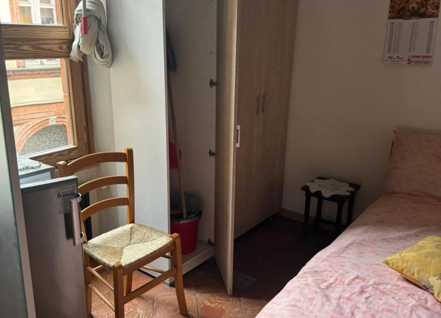 Free 30 Minutes Preemptive Cognitive Disconnect Therapy Price Location Real Duomo Palace Mini Suite 0*, Milan Italy