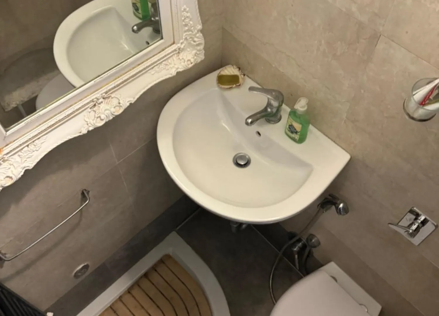 Free 30 Minutes Preemptive Cognitive Disconnect Therapy Price Location Real Duomo Palace Mini Suite Milan